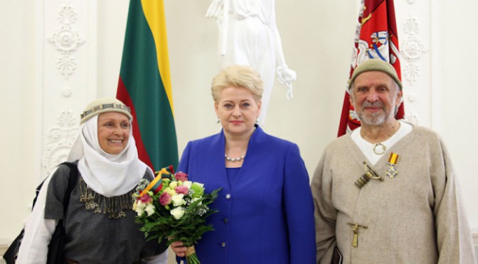 Jonas Trinkūnas, founder of Romuva, receives award from Lithuanian President