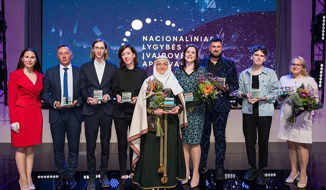 Romuva receives the prize for diversity of religions and beliefs